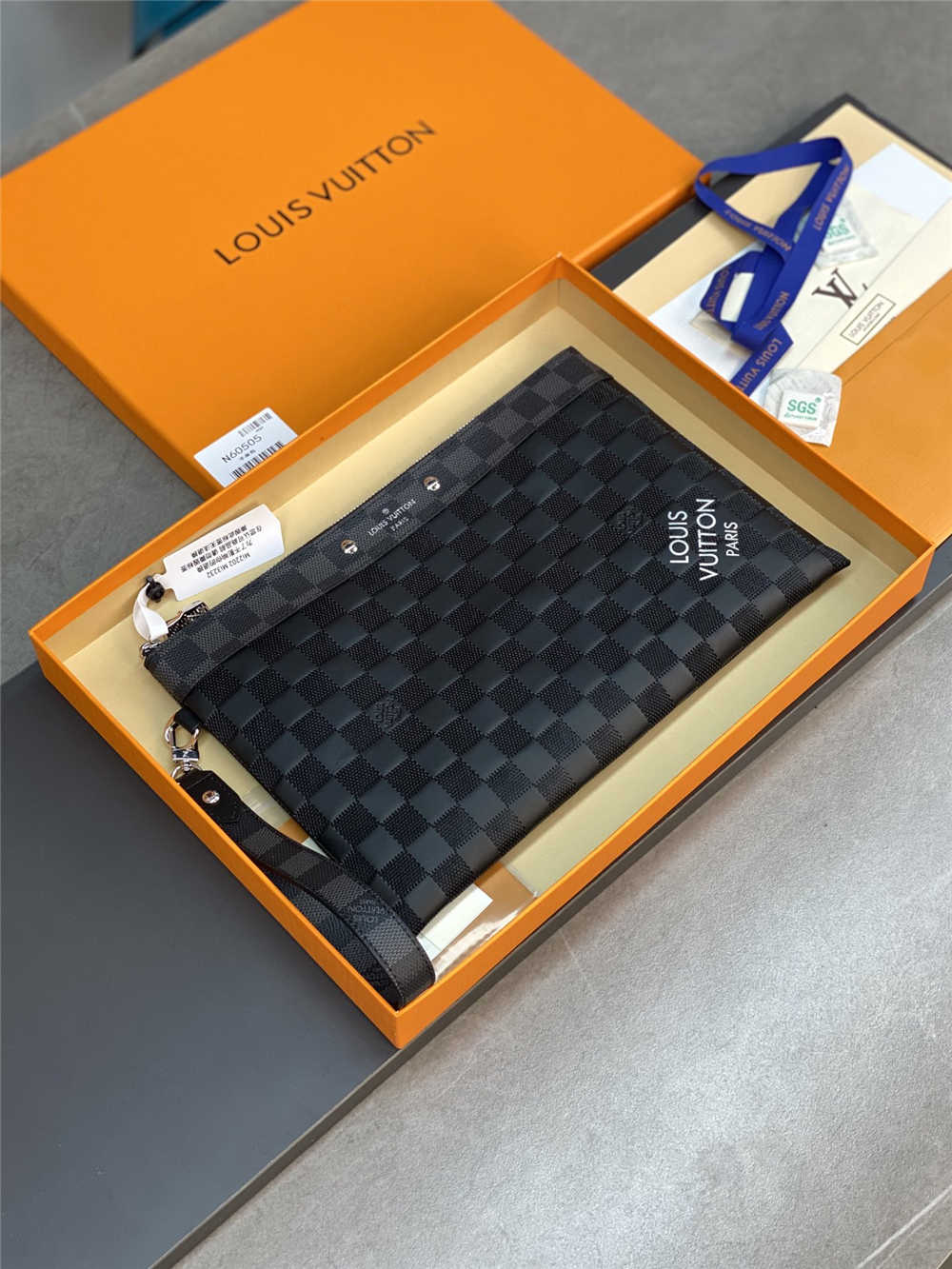 Louis Vuitton N60505 30x21.5x1.0cm 2025 new 